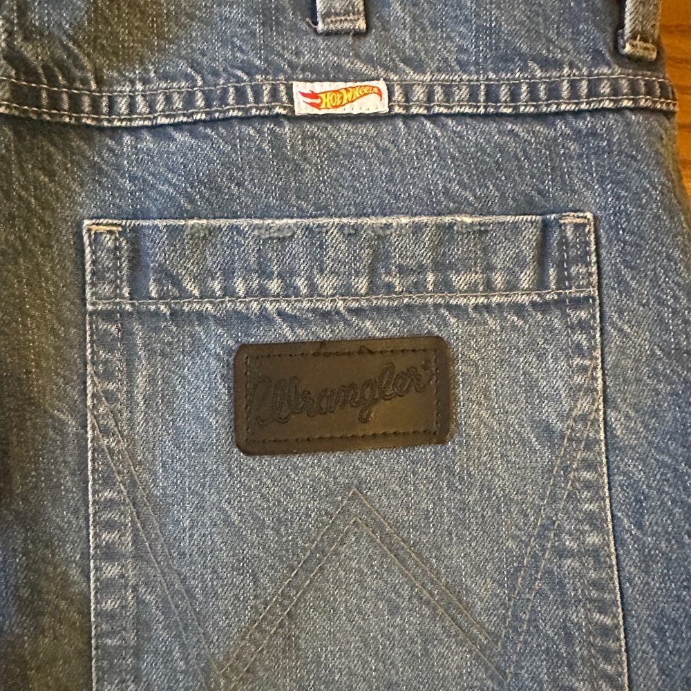 WRANGLER® X HOT WHEELS™ WOMEN'S CARGO JEAN